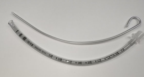 Tubo endotracheale medico morbido con occhi murfi e linea a raggi X Tubo endotracheale sganciato con filo guida